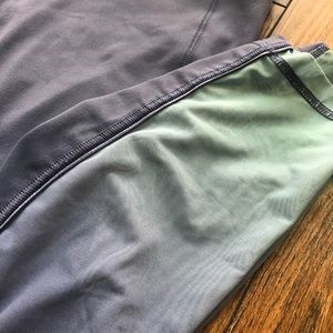 VS Knockout Leggings in Blueberry Ombré